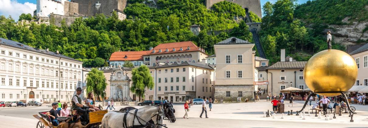 Kapitelplatz mit Blick auf Festung Hohensalzburg